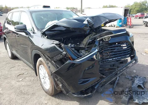 2024 Toyota Grand Highlander Hybrid Xle z USA, uszkodzony, nr VIN 5TDACAB57RS007807